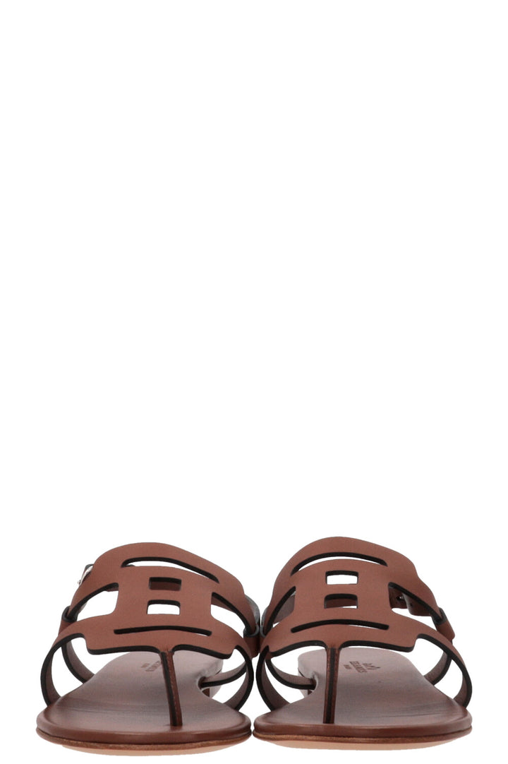 HERMÈS Iphigénie Sandals Leather Gold