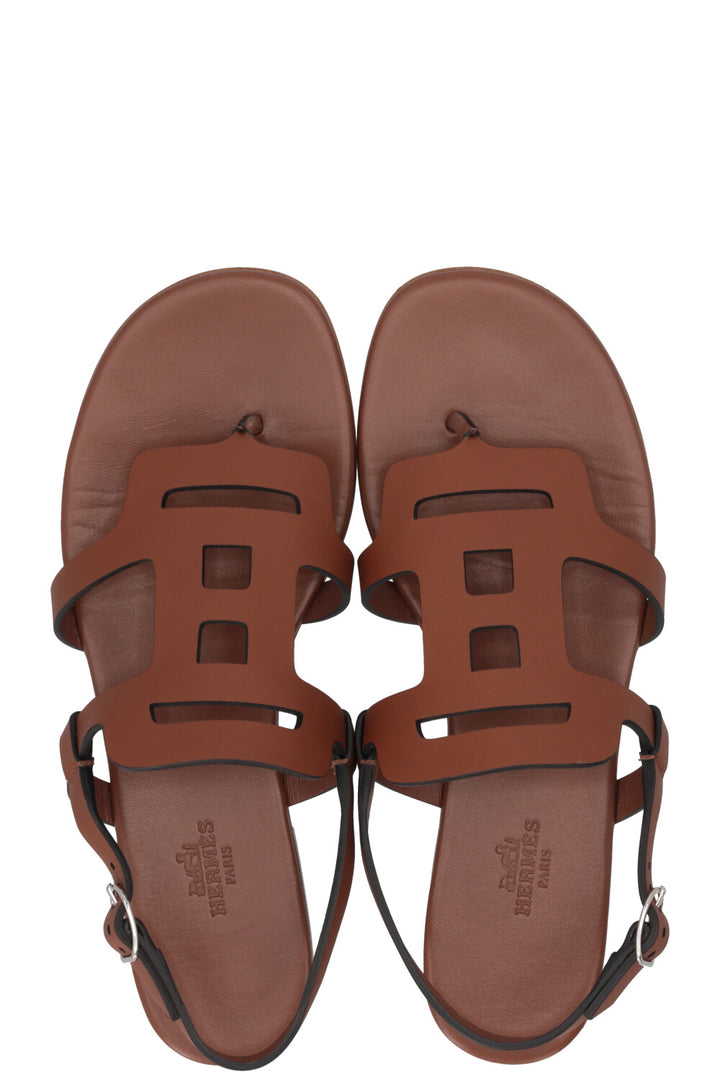 HERMÈS Iphigénie Sandals Leather Gold