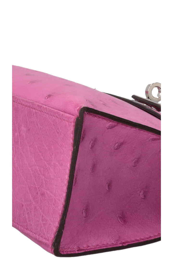 HERMÈS Kelly Pochette en cuir d'autruche Rose Pourpre