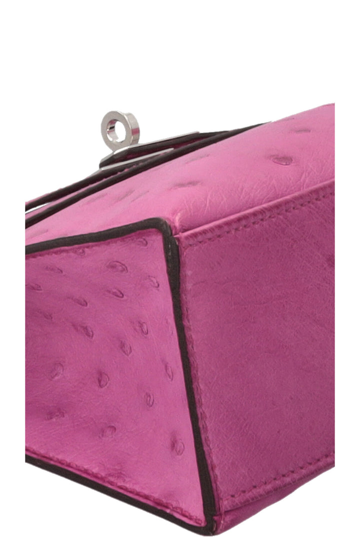 HERMÈS Kelly Pochette en cuir d'autruche Rose Pourpre