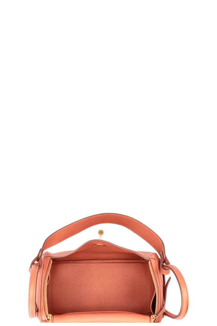 HERMÈS Lindy 26 Brick Orange