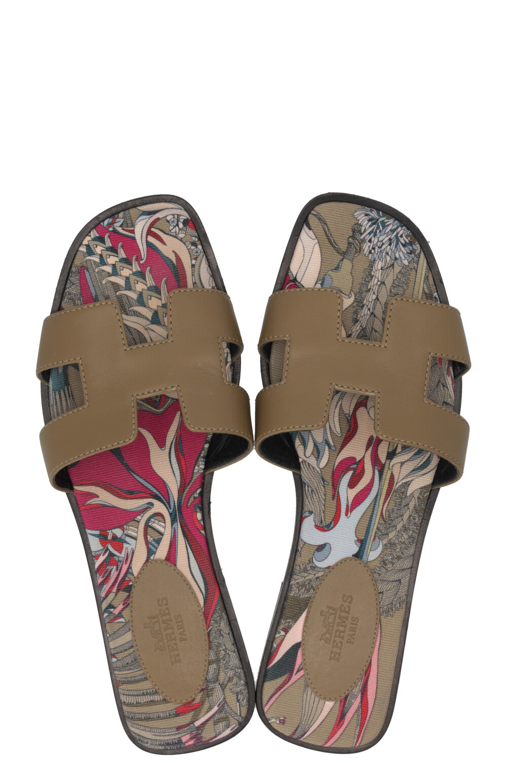 HERMÈS Oran Sandals Leather Khaki