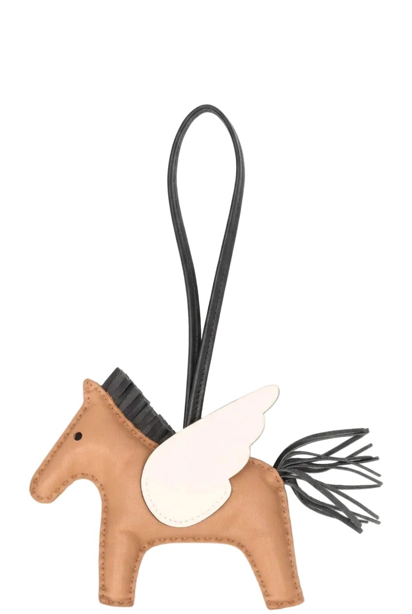 Bijou de sac HERMÈS Pégase PM en cuir Swift Étaupe