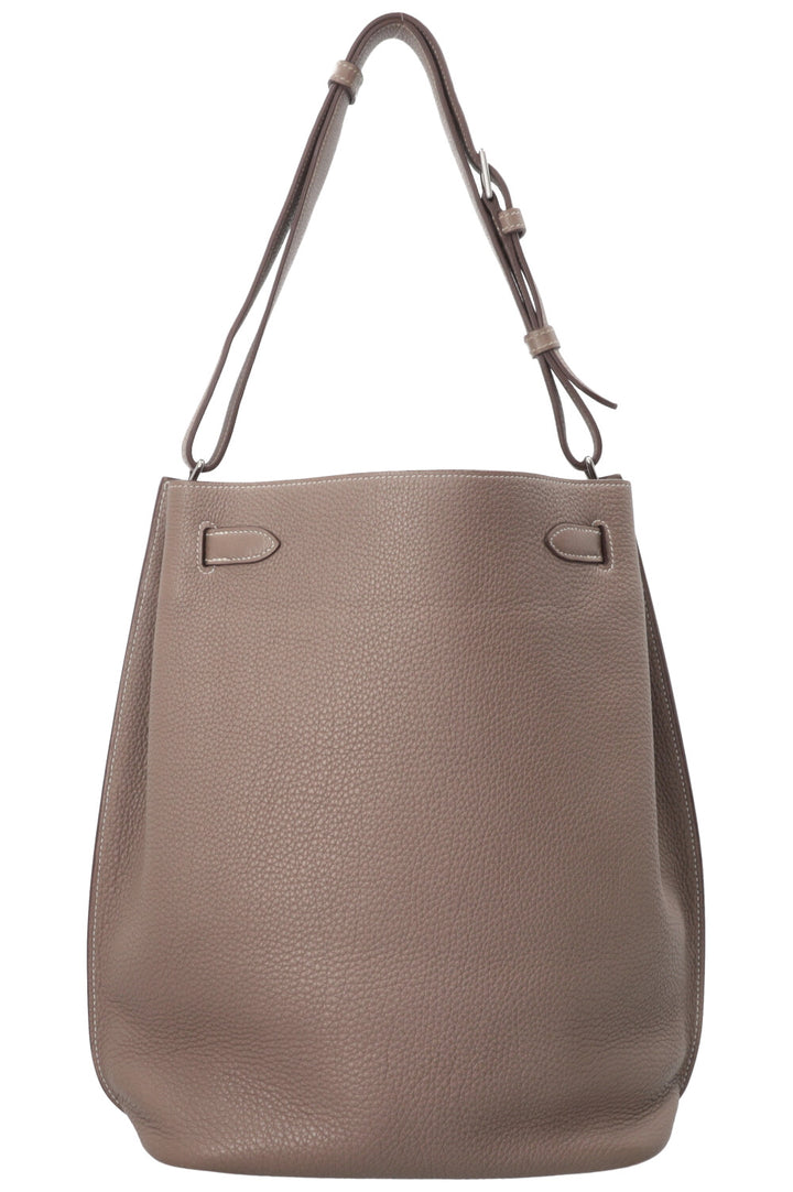 HERMÈS So Kelly 26 Clemence Etoupe