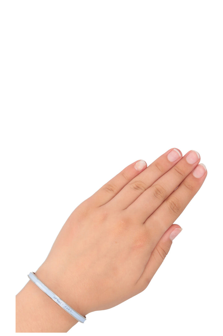 HERMÈS Bracelet uni émail bleu clair