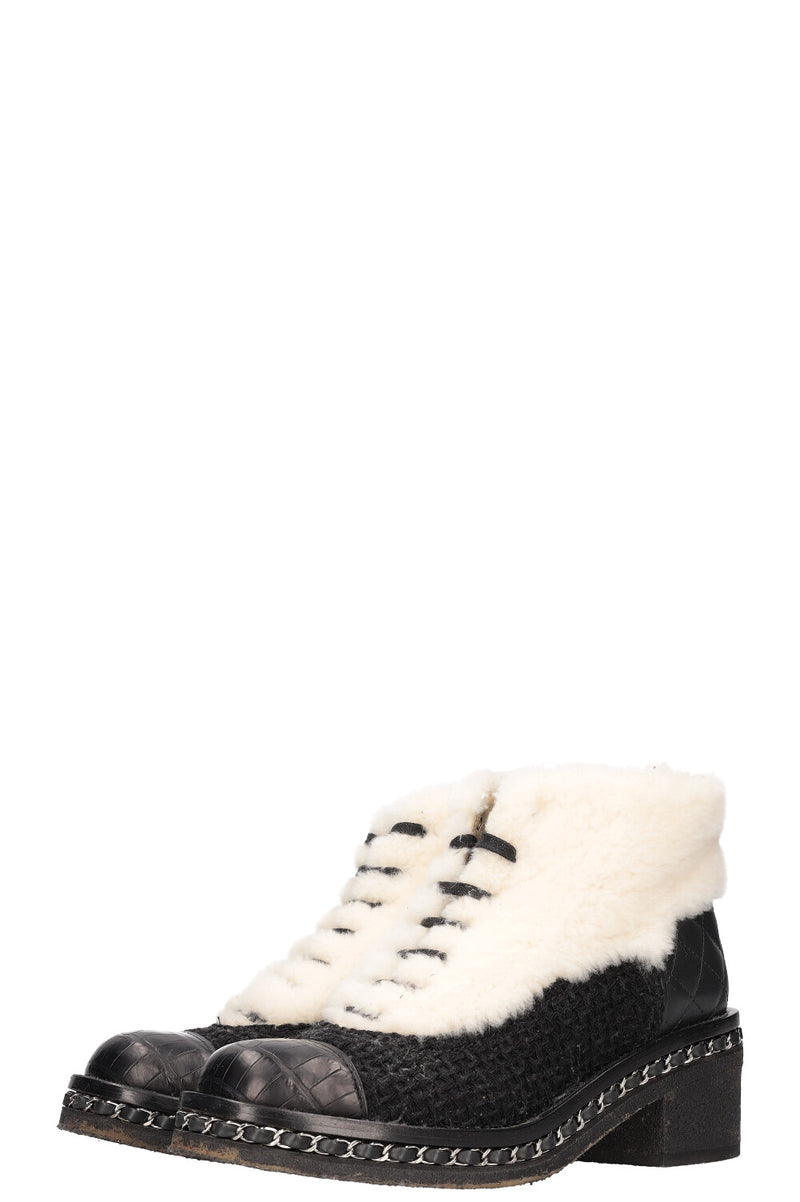 CHANEL Boots Rabbit Fur & Tweed Black & White