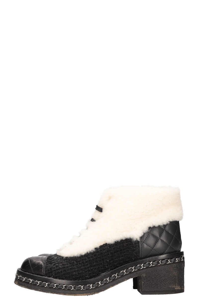 CHANEL Boots Rabbit Fur & Tweed Black & White