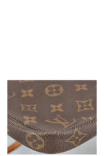 LOUIS VUITTON Pochette Accessoires MNG