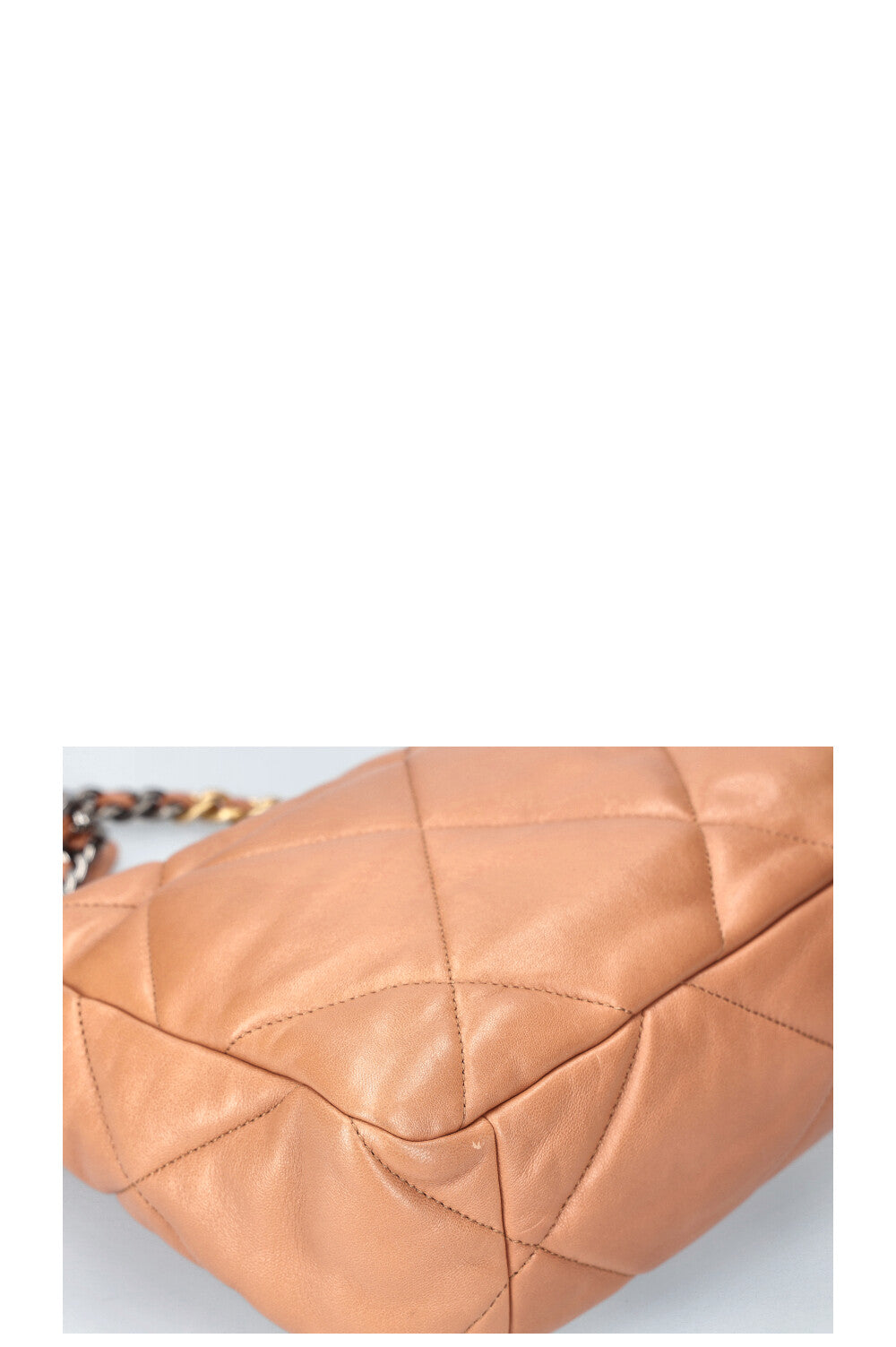 CHANEL 19 Bag Large Caramel