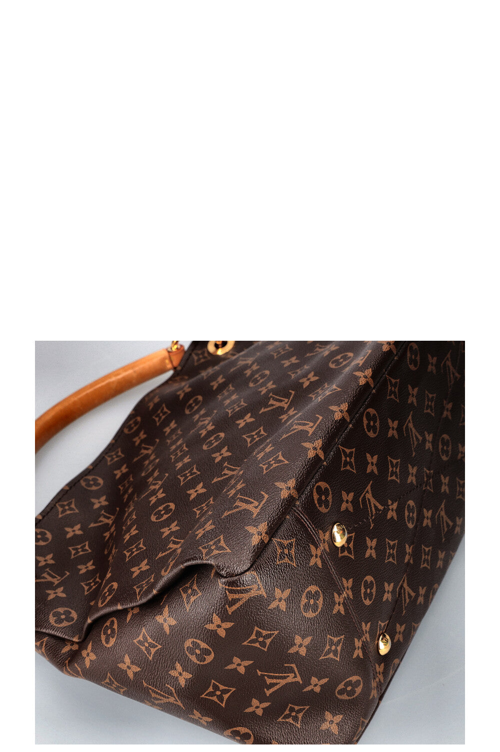 LOUIS VUITTON Artsy MM Bag Monogram Canvas