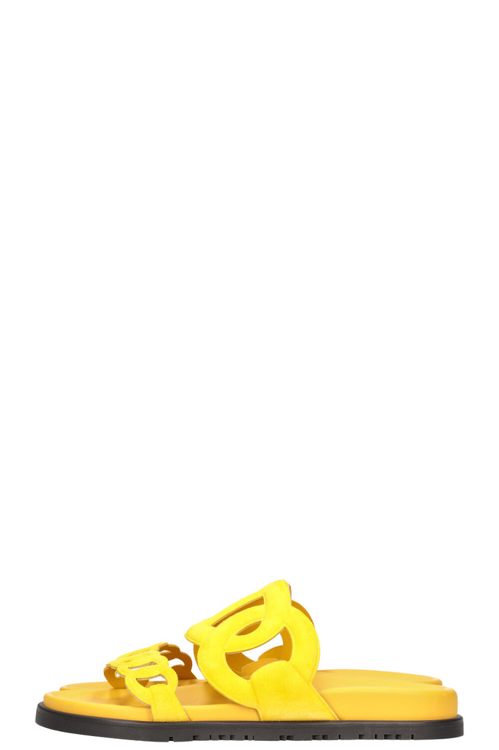 HERMÈS Extra Sandals Yellow