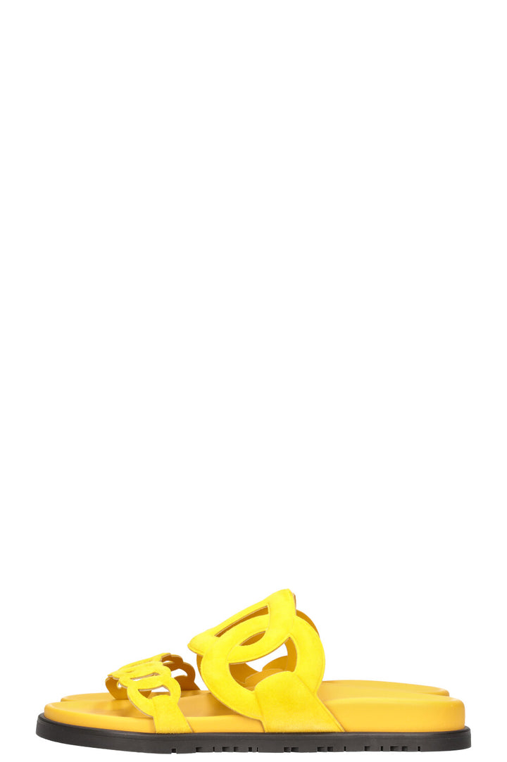 HERMÈS Extra Sandals Yellow