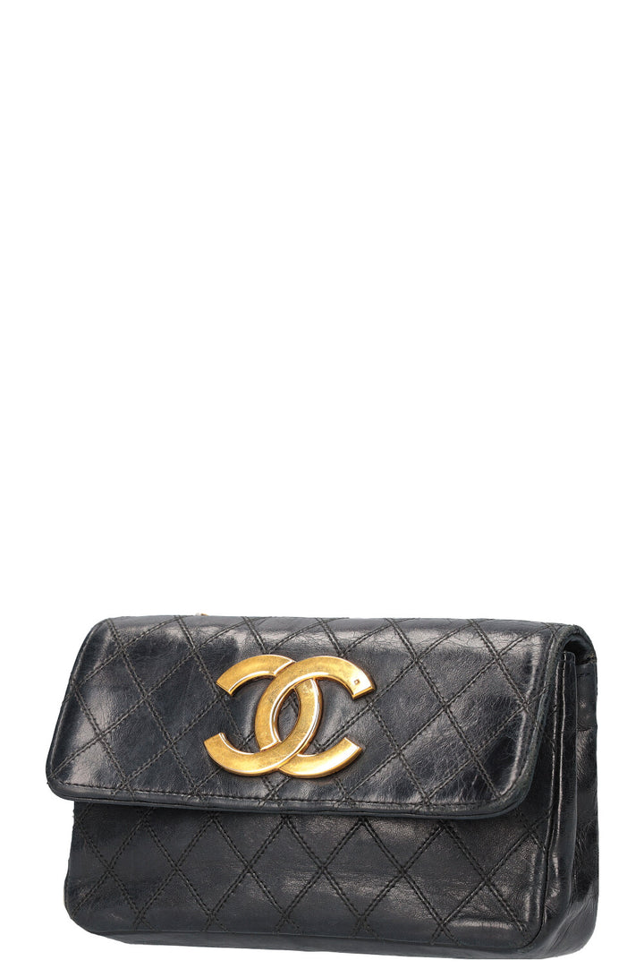 CHANEL Vintage CC Crossbody Bag Midnight Blue