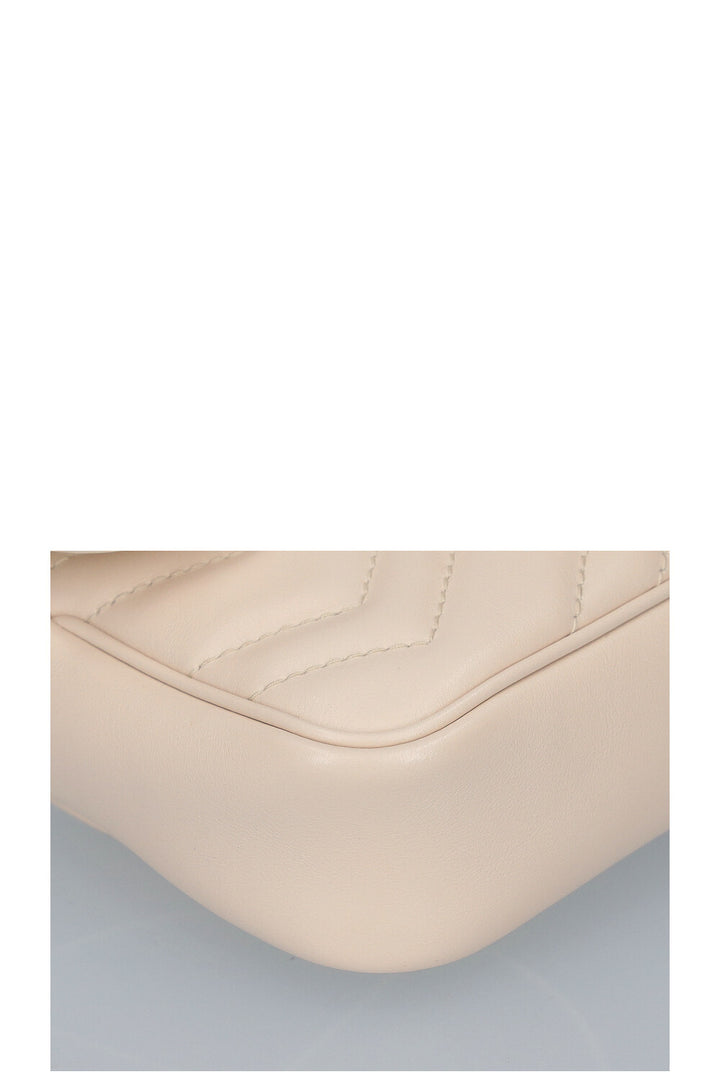 GUCCI Super Mini Sac Marmont Blanc