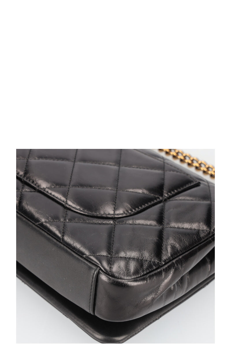 CHANEL Single Flap Diamond Quilted Black