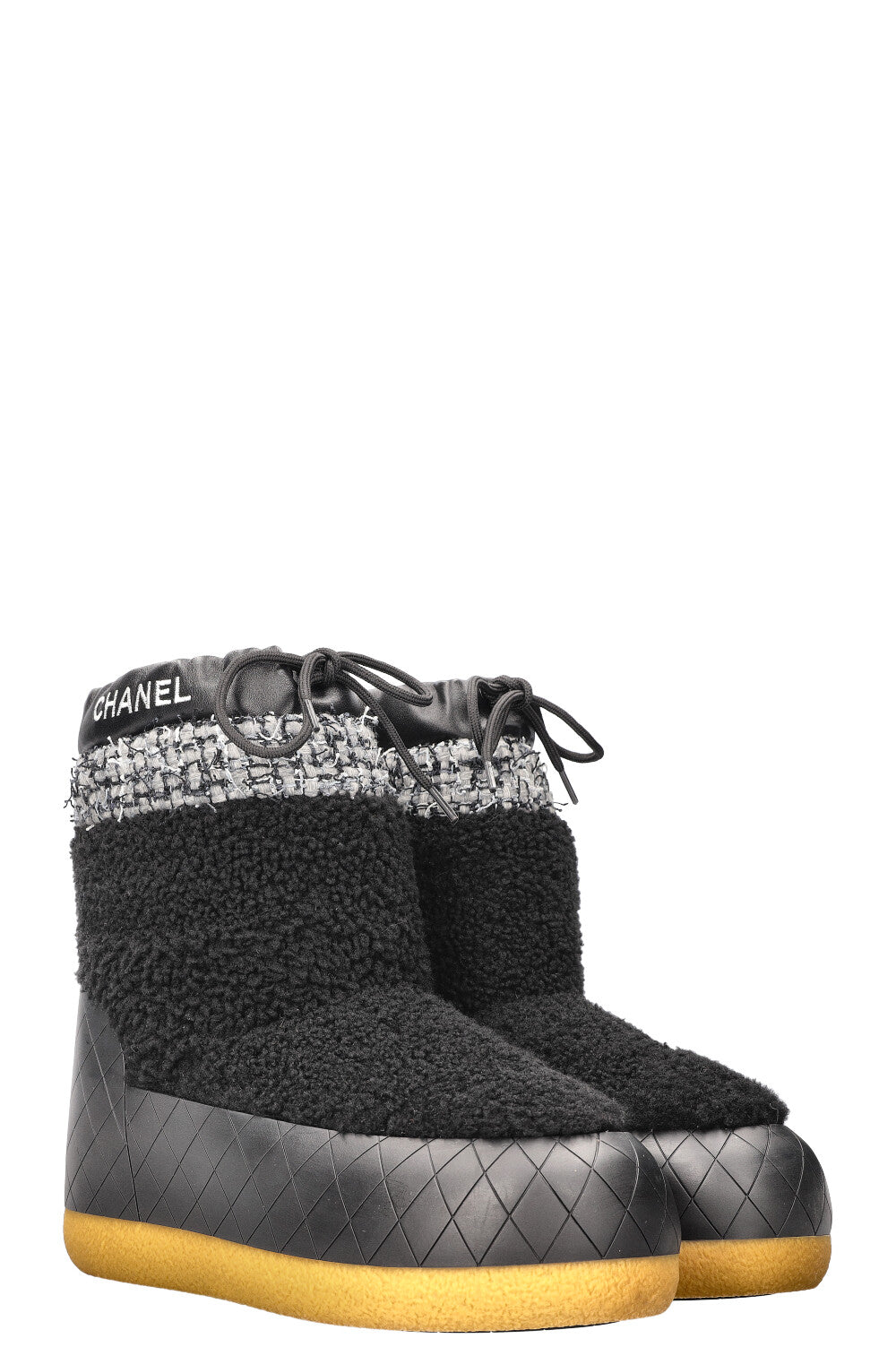 CHANEL Snow Boots Shearling FW23/24