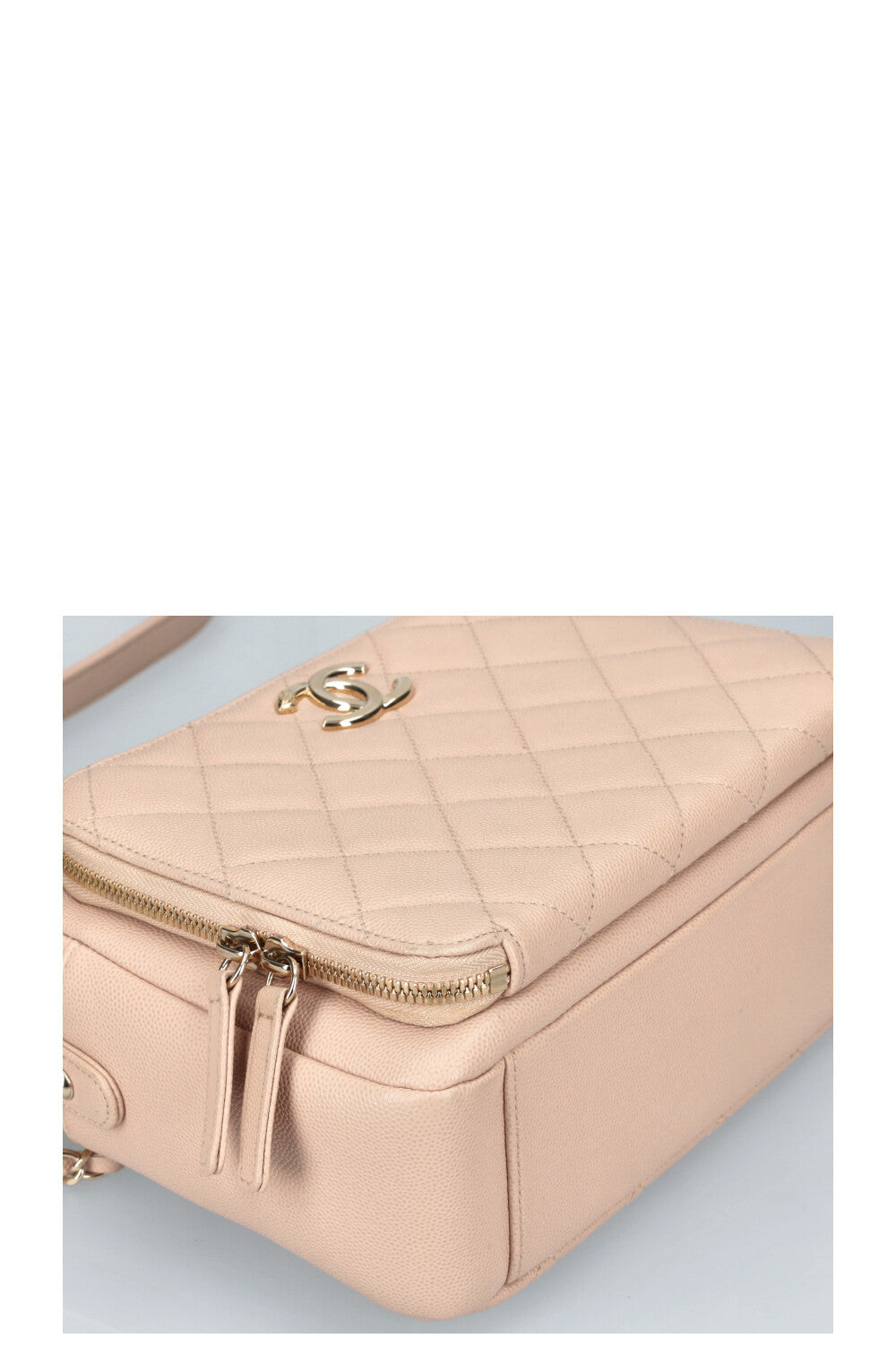 CHANEL Business Affinity Camera Case Bag Quilted Caviar Powder