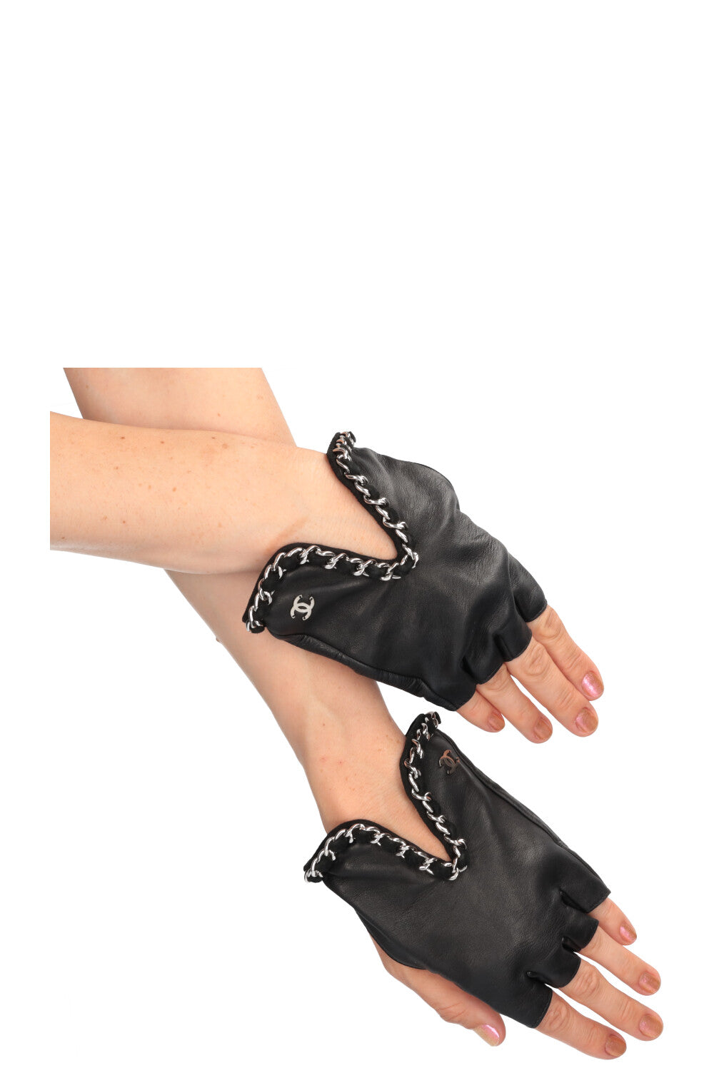 CHANEL Chain Short Gloves Leather Black
