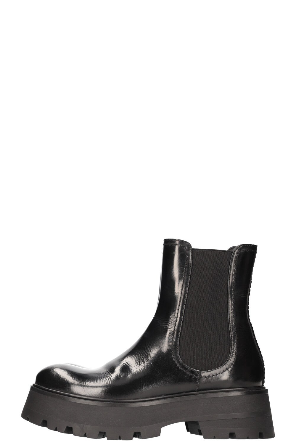 ALEXANDER MCQUEEN Chunky Chelsea Boots Patent Black