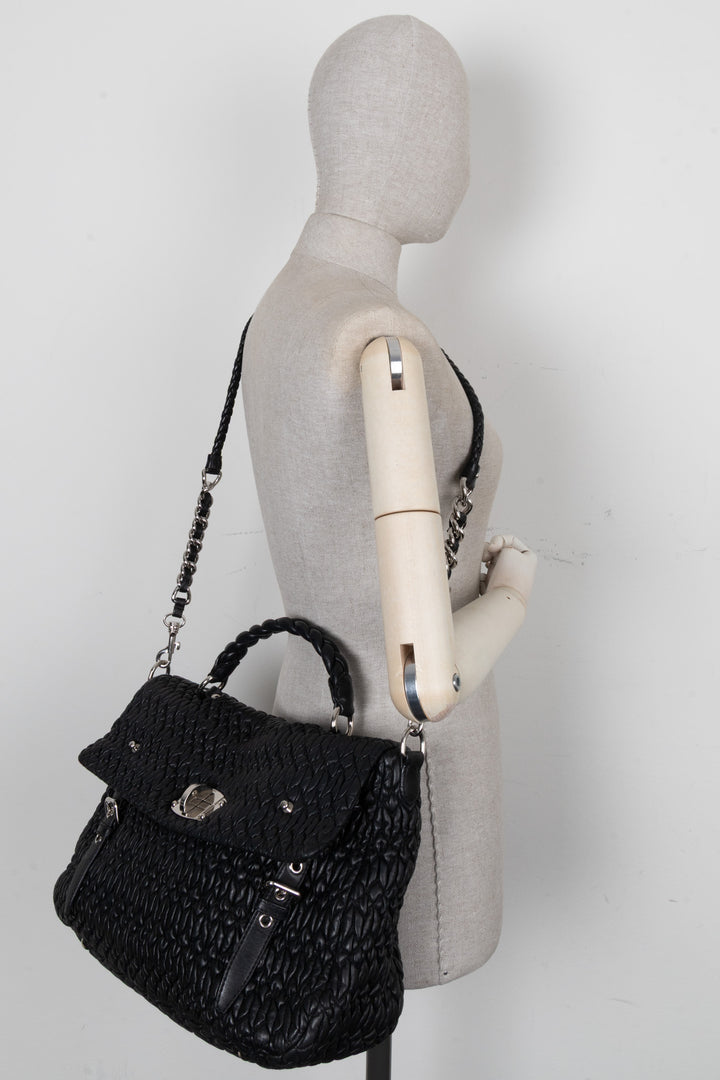 MIU MIU Turnlock Flap Top Handle Sac Matelasse Noir