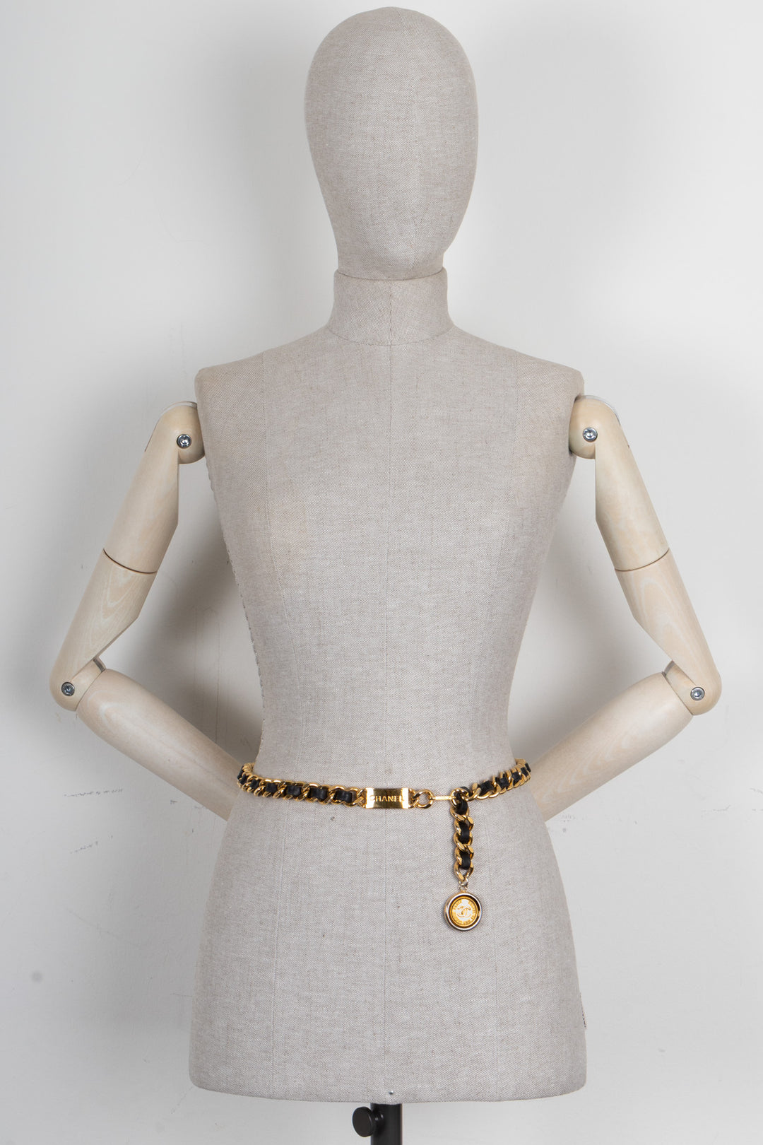 CHANEL 1980 Ceinture matelassée CC Or