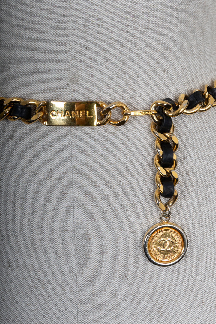 CHANEL 1980 Ceinture matelassée CC Or
