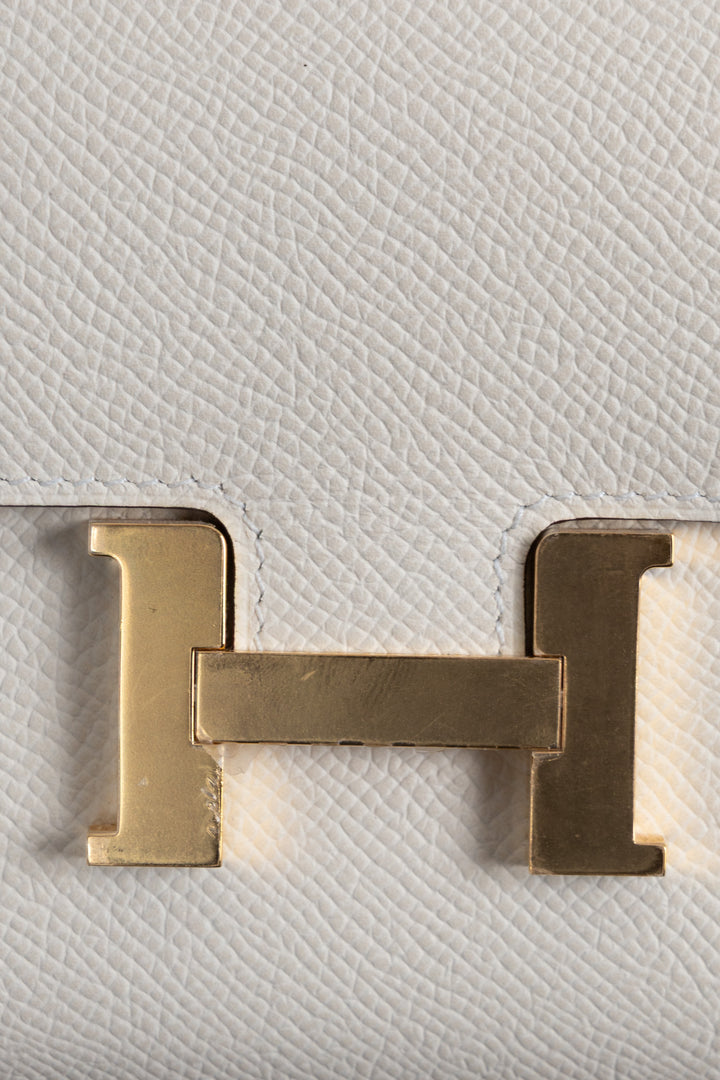 HERMÈS Constance To Go Wallet Epsom Nata Gold