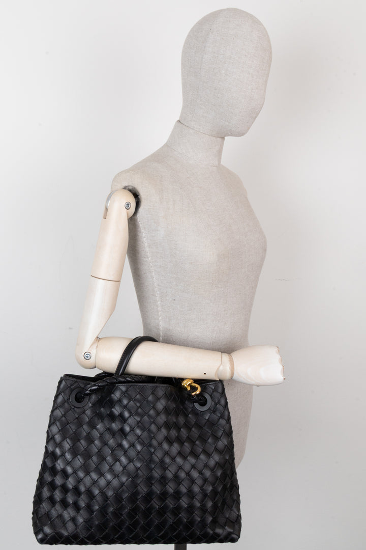 BOTTEGA VENETA Andiamo Bag Medium Black
