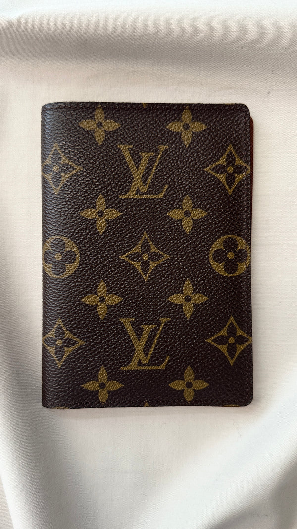LOUIS VUITTON Passport Holder MNG Canvas