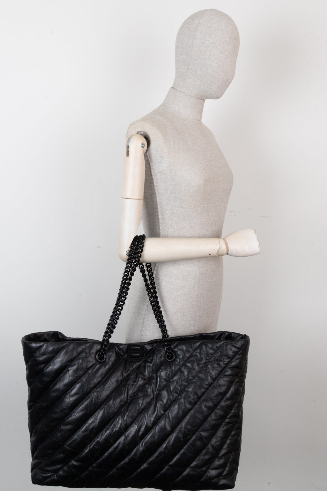 BALENCIAGA Crush Carry All Chain Tote Black