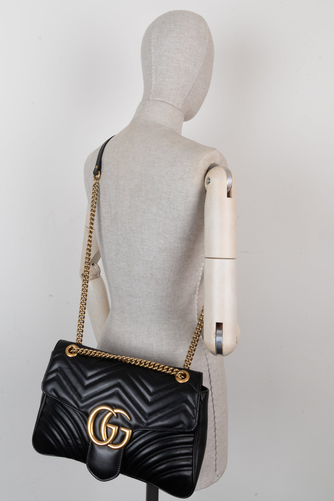 GUCCI Large Marmont Bag Leather Black