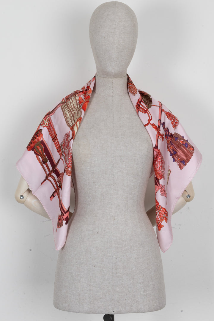 HERMÈS Passementerie 90 Carré Silk Pink