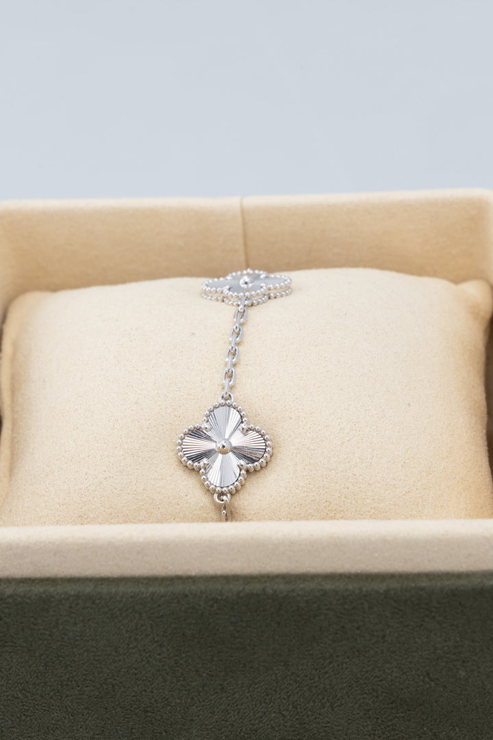 VAN CLEEF&ARPELS Vintage Alhambra 5 Motifs White Gold