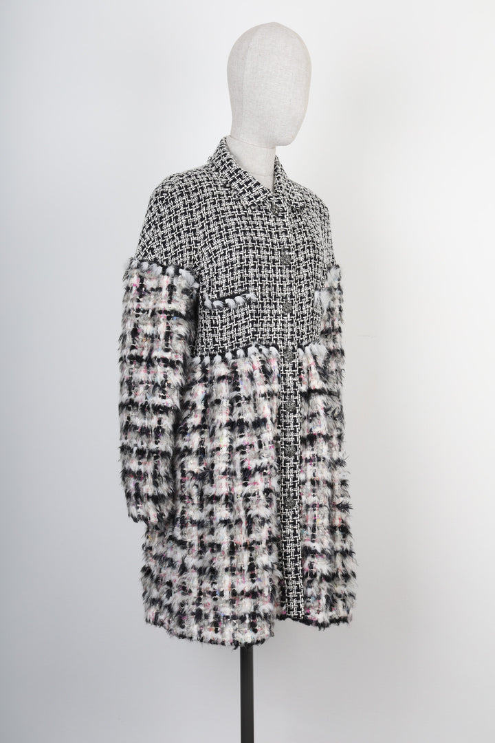 CHANEL Boucle Tweed Coat Black & White FW2010