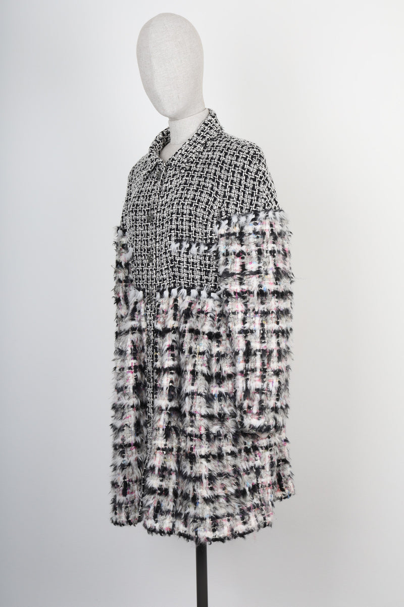 CHANEL Boucle Tweed Coat Black & White FW2010