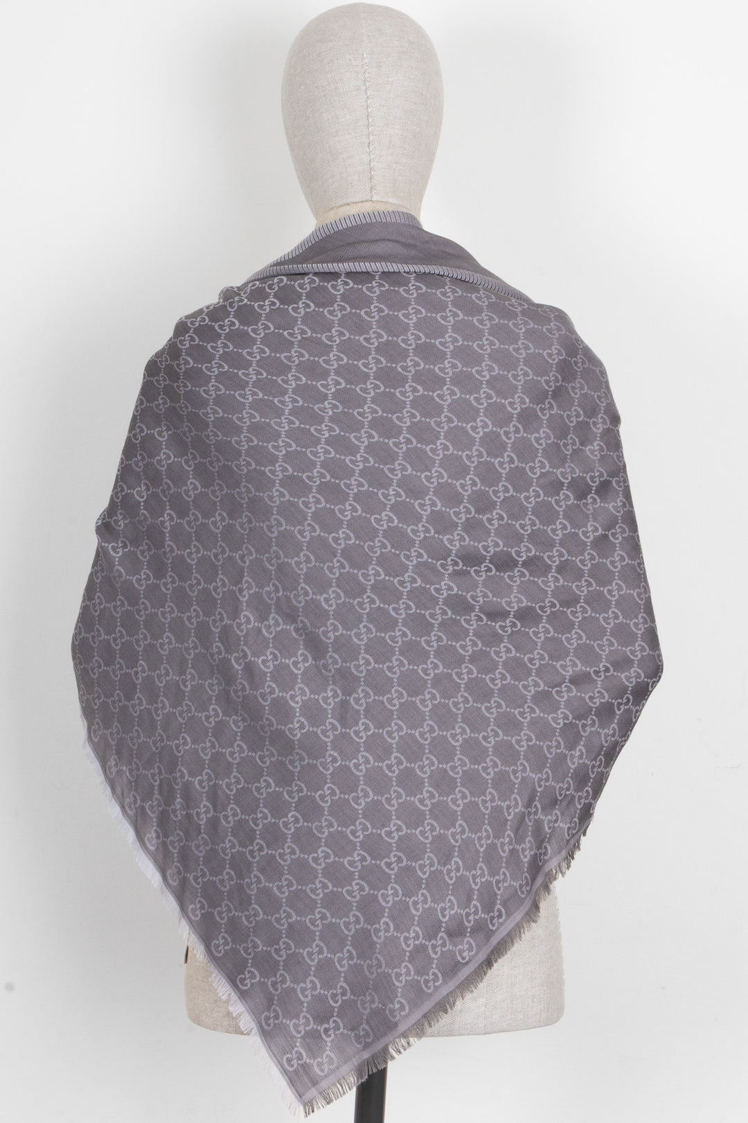 GUCCI GG Jaquard Scarf Grey