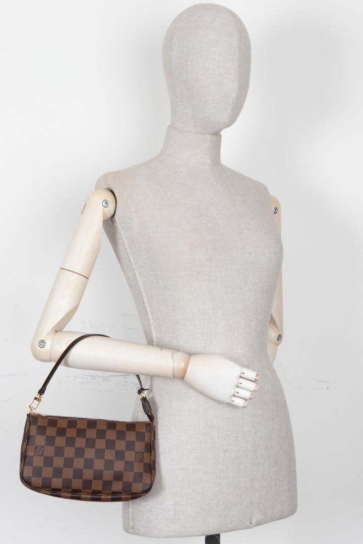 LOUIS VUITTON Pochette Accessoires Canvas Damier Ebene