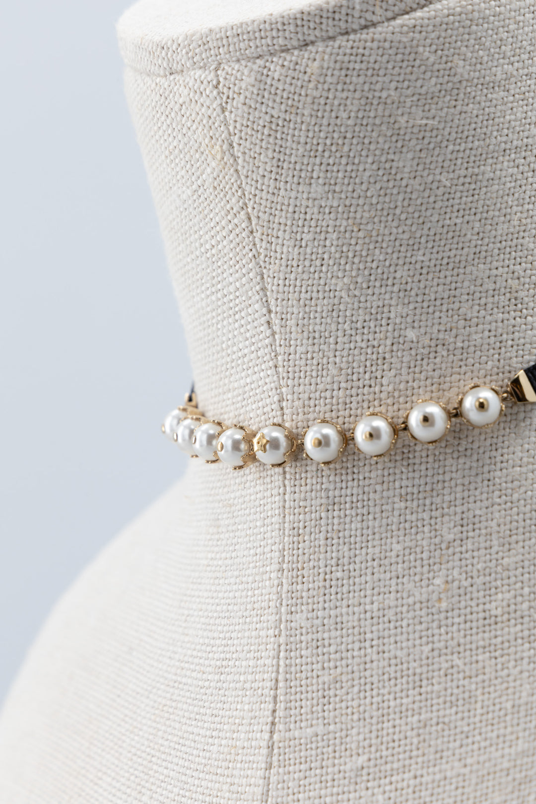CHRISTIAN DIOR DRenaissance Pearl Choker White