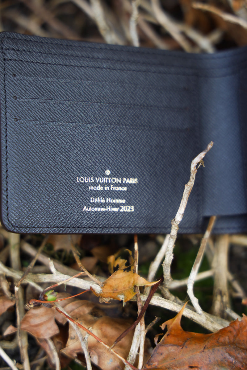 LOUIS VUITTON Multiple Wallet Camouflage
