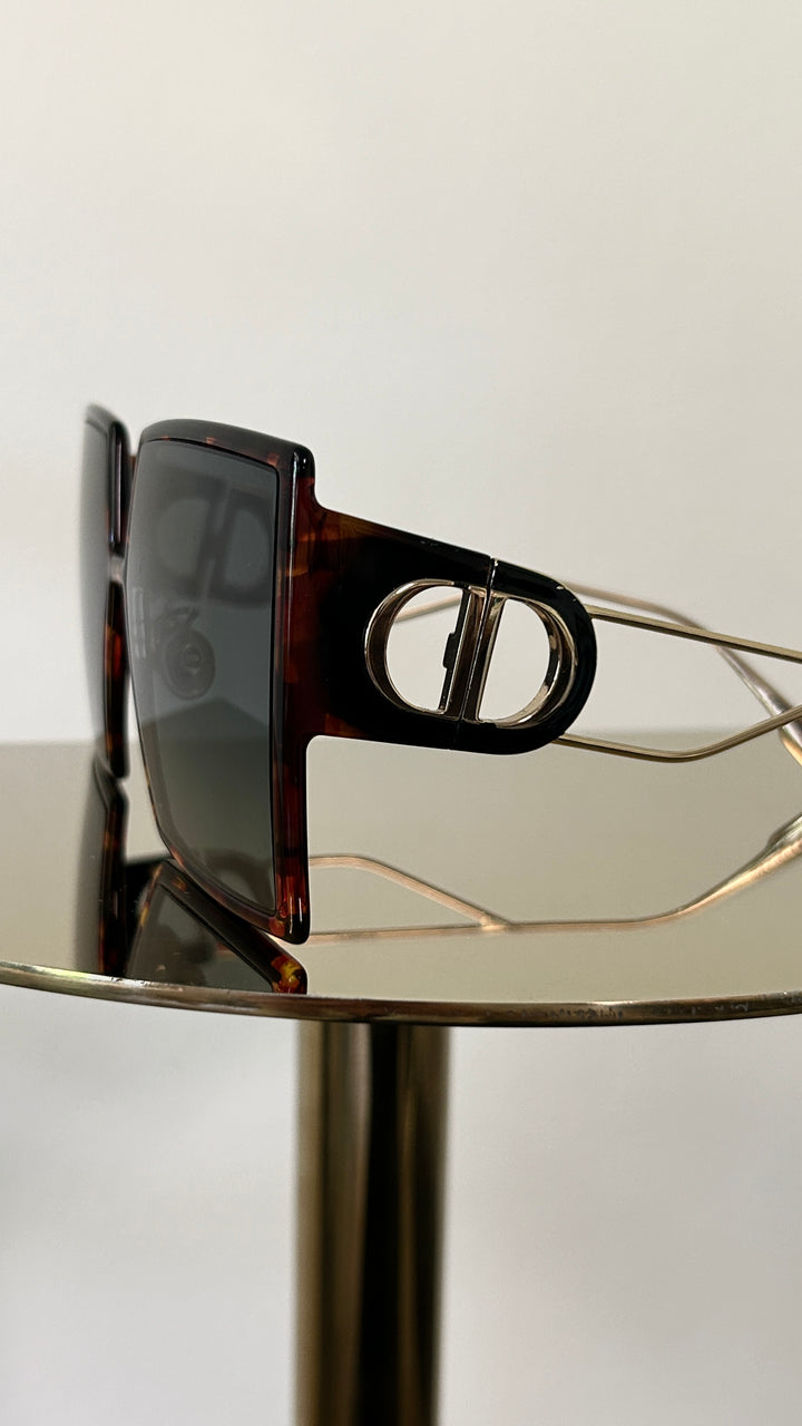 CHRISTIAN DIOR 10Montaigne Sunglasses Tortoise