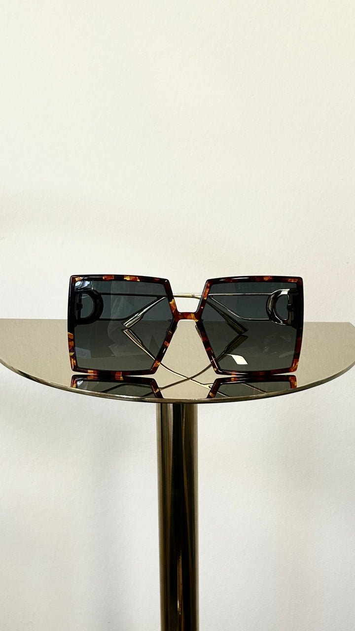 CHRISTIAN DIOR 10Montaigne Sunglasses Tortoise