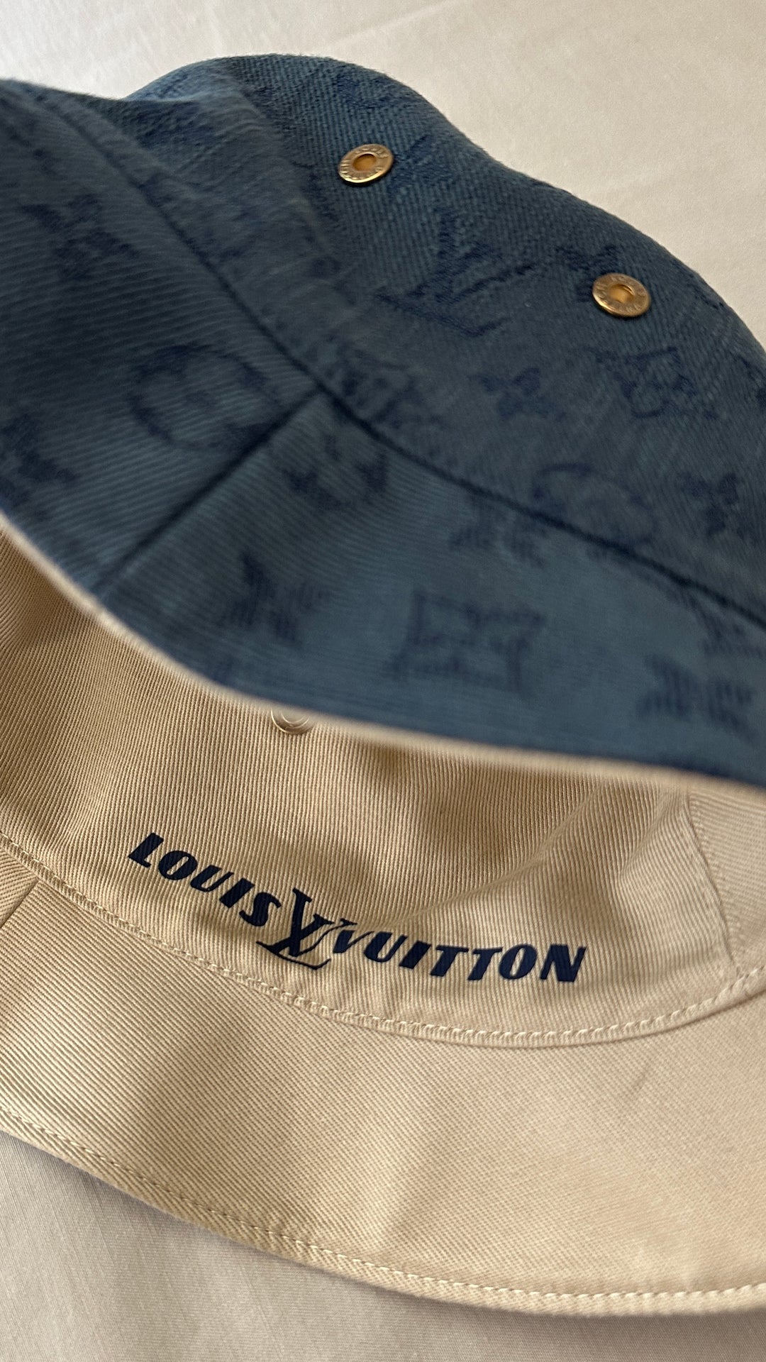 LOUIS VUITTON Reversible Bucket Hat MNG Denim Beige