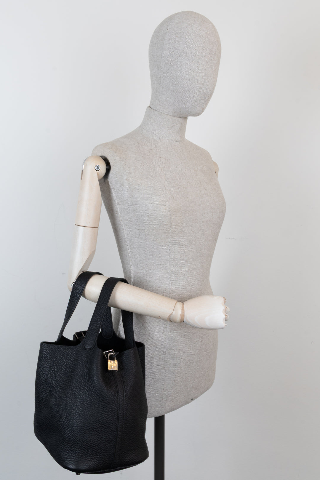 HERMÈS Picotin 22 Clemence Noir