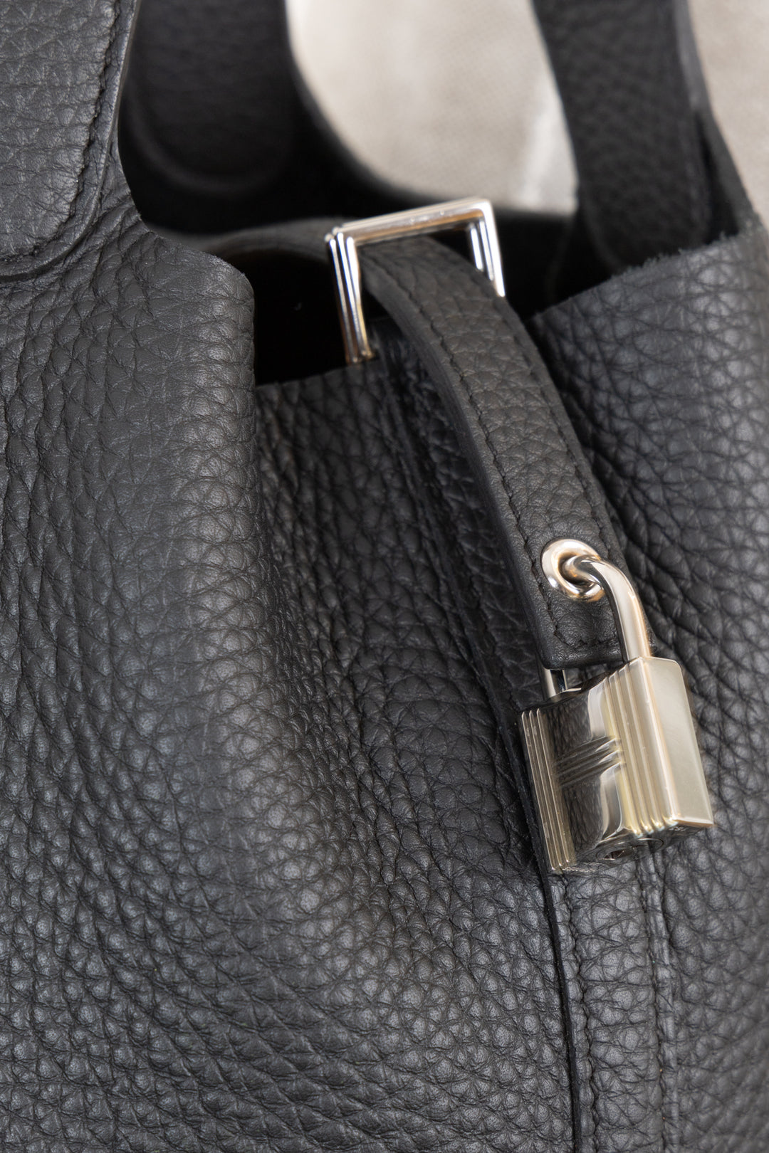 HERMÈS Picotin 22 Clemence Noir