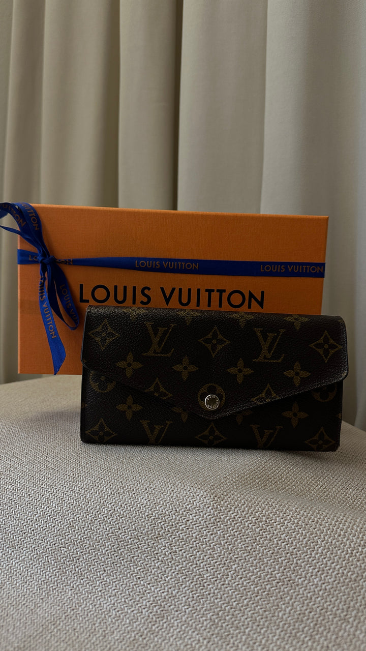 LOUIS VUITTON Sarah Wallet MNG Canvas