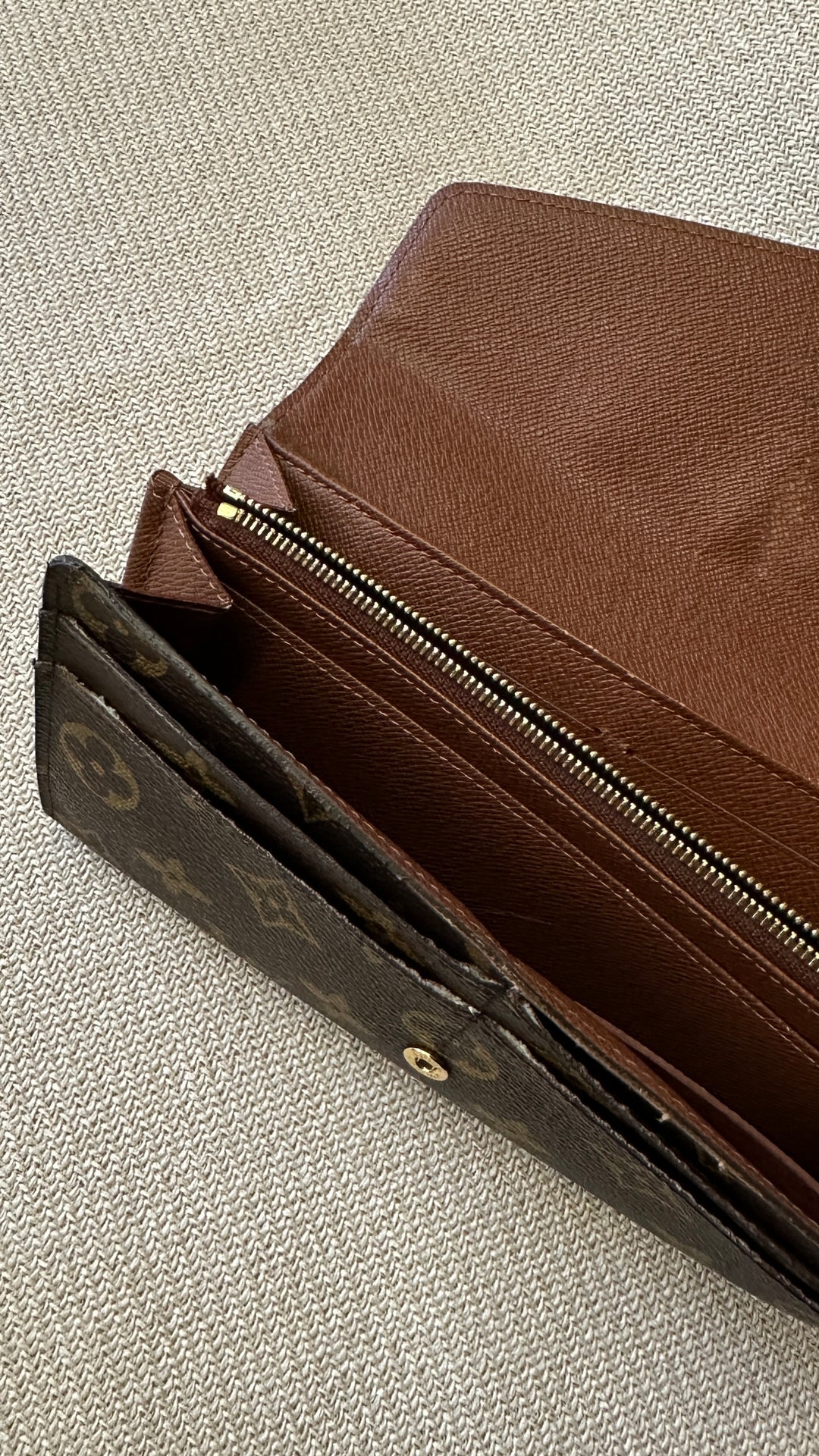 LOUIS VUITTON Sarah Wallet MNG Canvas