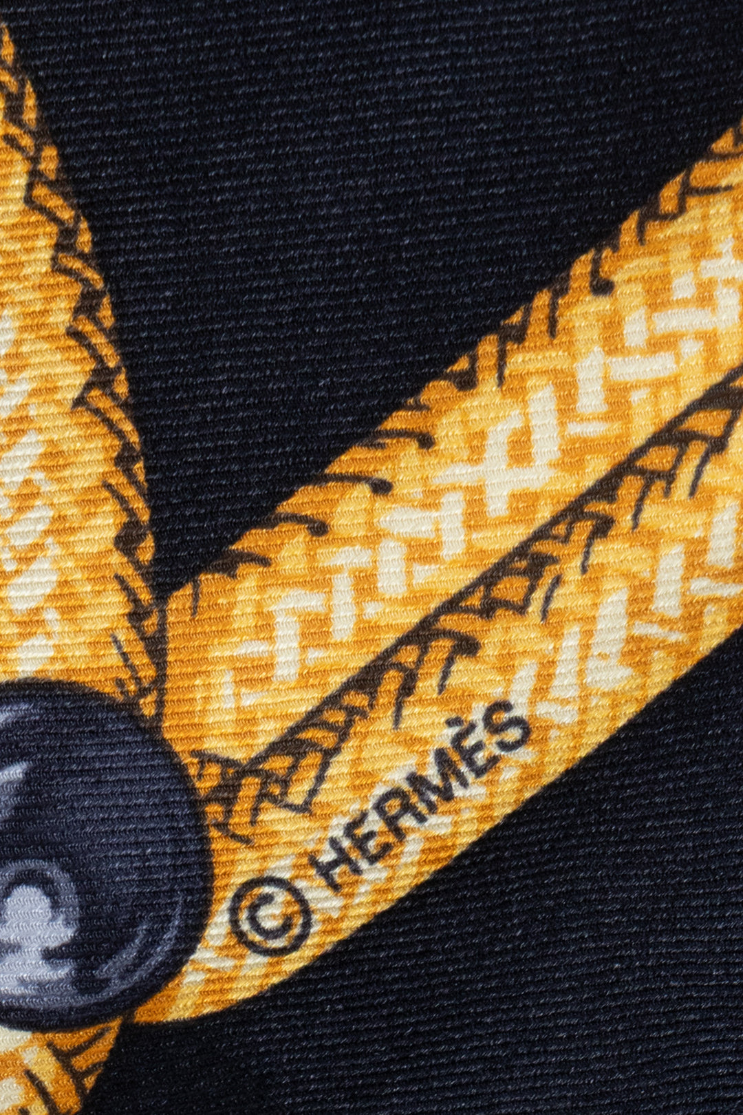 HERMÈS Brandebourgs Carré 65 Silk Gold Black