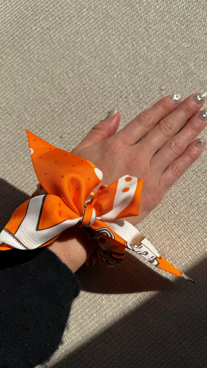 HERMÈS Bella Chouchou Orange