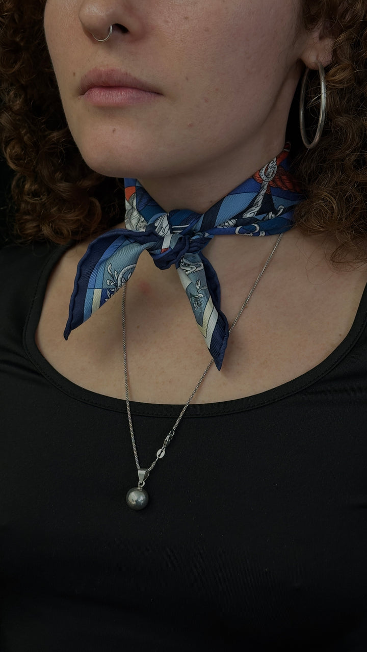 HERMÈS Della Cavalleria 45 Gavroche Silk Blue