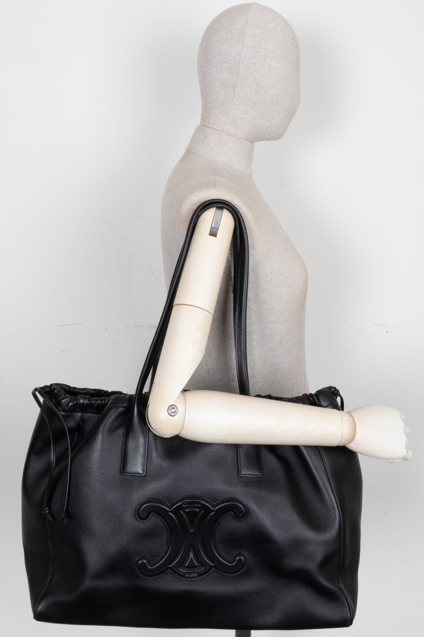 CELINE Drawstring Cabas Triomphe Bag Medium Black – REAWAKE
